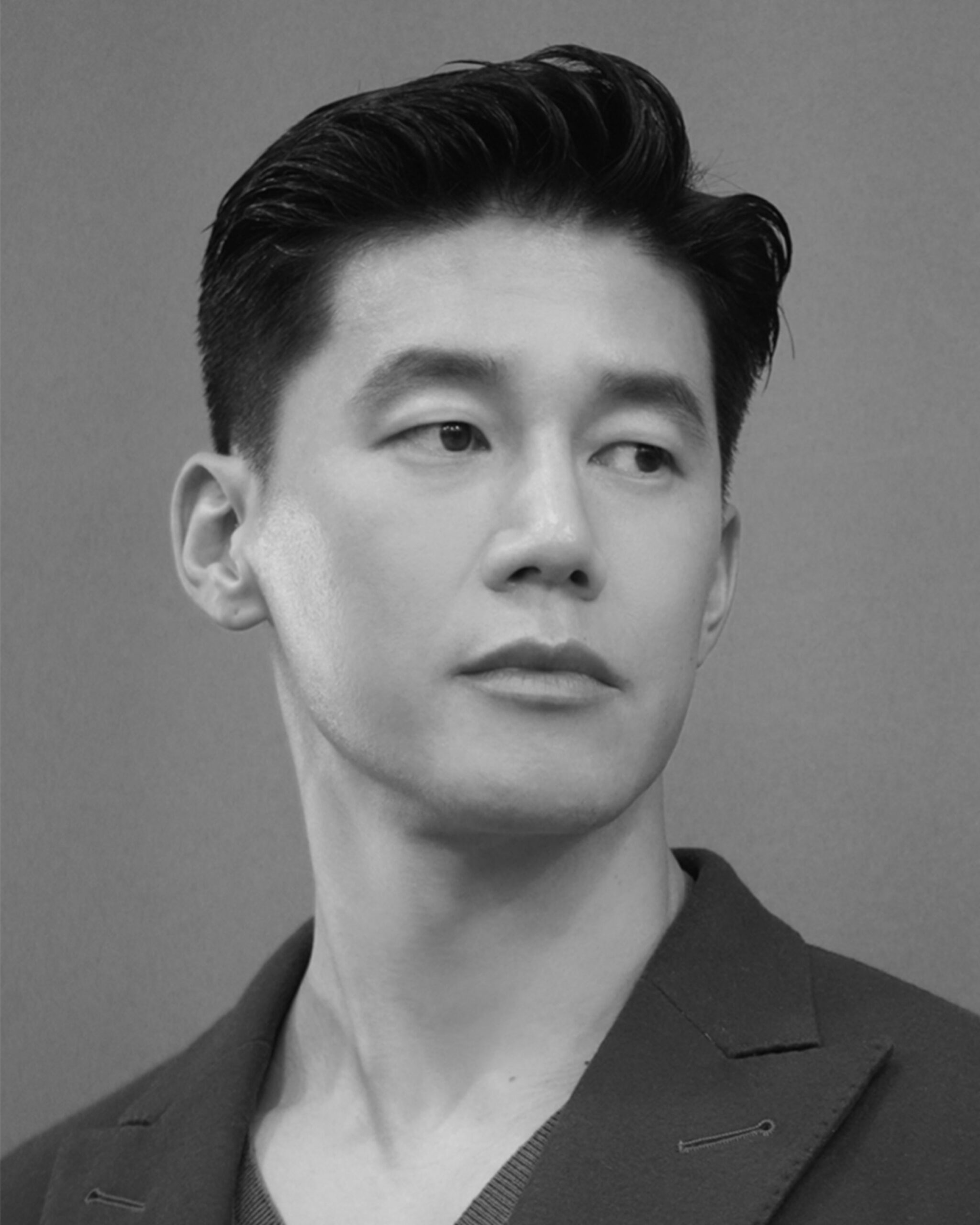 Official profile portrait headshot of South Korean actor Kim Mu-yeol